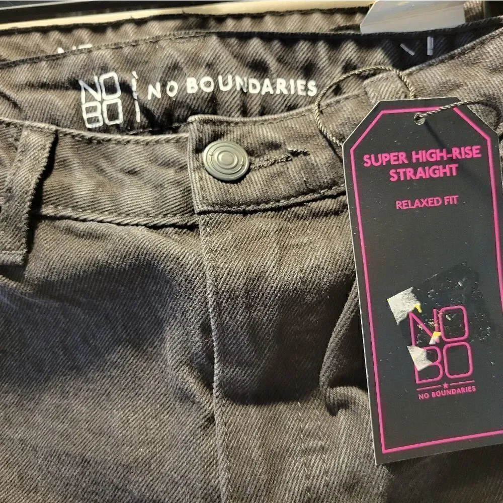 No Boundaries 2 pair Woman's super high rise jeans NWT - Picture 6 of 7